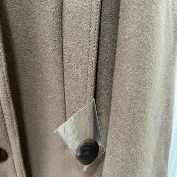 Wool Blend Coat Elie Tahari with Genuine Fox Fur Trim - Picture 6 of 12